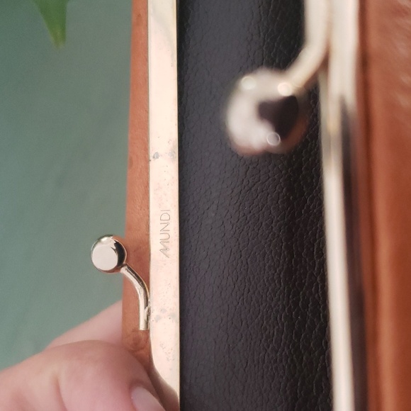 Vintage 80s Ostrich Calf Leather Clutch Wallet - Picture 4 of 9